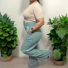 Calça Alfaiataria Modelagem Wide Leg c/ cinto na internet