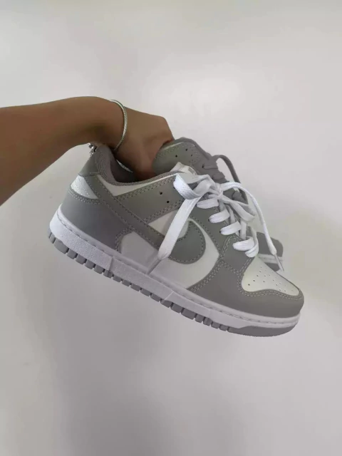 Nike SB Dunk Low