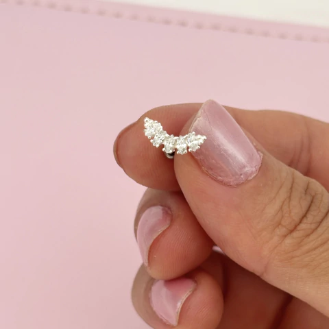 Piercing meia lua todo cravejado Prata 925 - comprar online