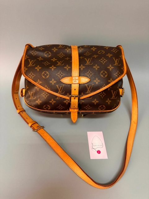 LOUIS VUITTON SAUMUR MEDIUM