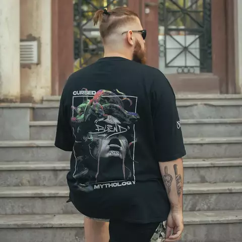 MEDUSA // Remera - comprar online