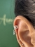 Piercing fake triângulo pendurado