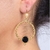 Aretes Circulo Torsal Con Incrustación De Onix - MX Limited 