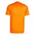 Camisa do Real Madrid na cor laranja, vista de costas, com detalhes em linhas sutis.