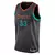 Regata NBA Washington Wizards City Edition 23/24 de Kyle Kuzma, destacando a numeração 33 e o design em preto com detalhes coloridos.
