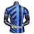 Camisa do uniforme 1 Inter de Milão 2024/2025, com listras azul e preta, logo do clube no peito e patrocinadores. Camisa oficial Inter de Milão 2024, uniforme de futebol, manga curta, estilo moderno e exclusivo. Comprar camisa Inter de Milão 2024/2025, ca