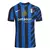 Camisa do uniforme 1 Inter de Milão 2024/2025, com listras azul e preta, logo do clube no peito e patrocinadores. Camisa oficial Inter de Milão 2024, uniforme de futebol, manga curta, estilo moderno e exclusivo. Comprar camisa Inter de Milão 2024/2025, ca