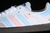 Adidas Samba na internet