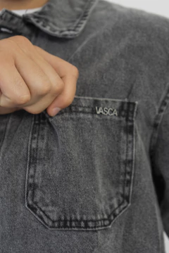 CHAQUETA DE JEANS NEGRA - comprar online