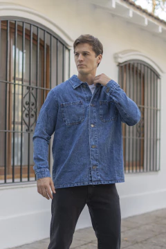 CHAQUETA DE JEANS AZUL