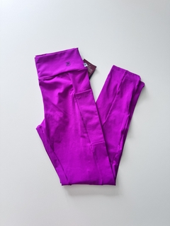 REF: 00086 CALÇA COM BOLSO LATETAL - comprar online