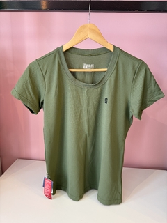 Imagem do REF: 00011 BABY LOOK BÁSICA POLIAMIDA DRY FIT
