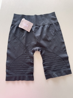 Imagem do REF: 003 SHORT ZEE RUCCI