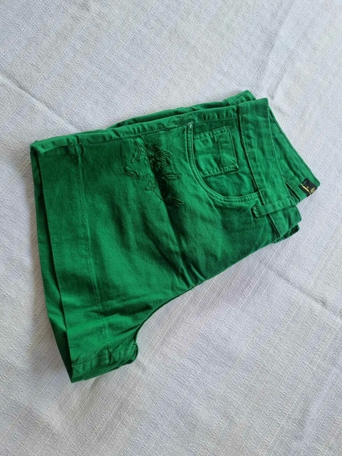 Short Verde com Bordado - Oferta Especial - comprar online