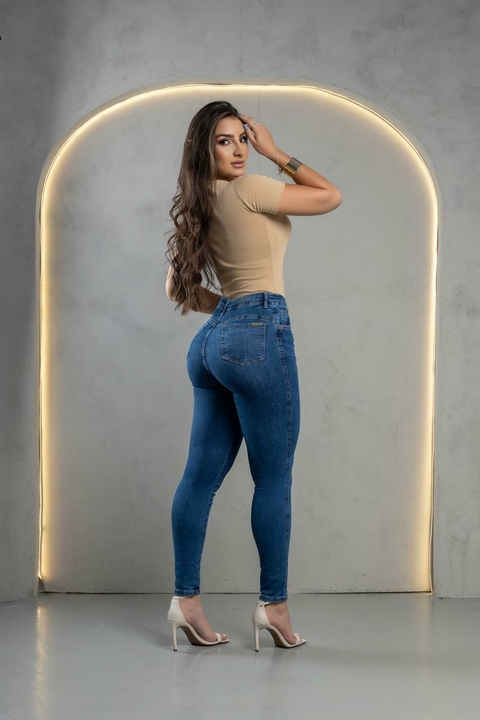 Calça Feminina Super Skinny - Jeans Confortável e Estiloso