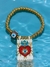 PULSERA DE ESCAPULARIO BLANCO CON CORAZÓN ROJO