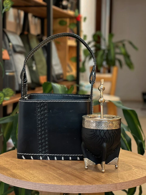 Canasta de cuero - comprar online