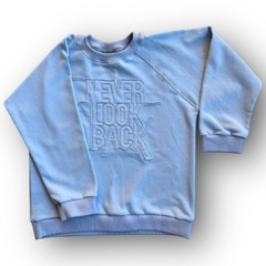 Buzo Never Look Back