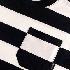 CAMISETA STRIPES - OVERSIZED na internet