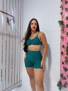 Conjunto zig leve empina bumbum na internet