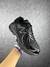 New Balance 860 - Black