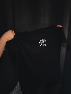 Camiseta básica Anti Stock GTI Club na internet