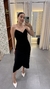 VESTIDO EM CREPE COM DETALHES NA ALÇA na internet