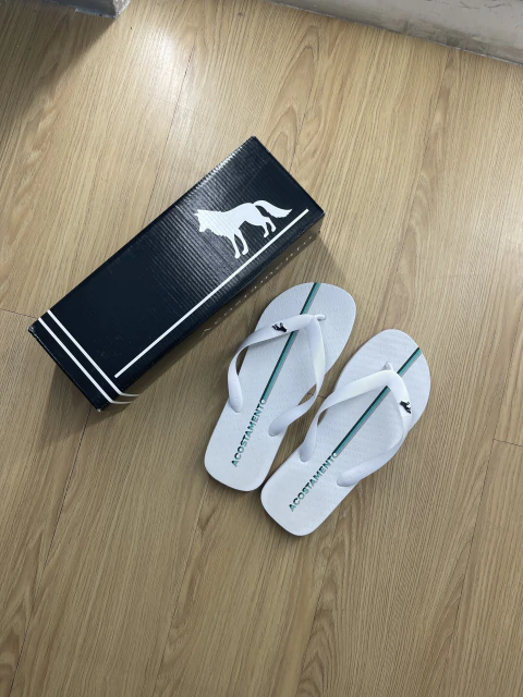 Chinelo Acostamento Branco