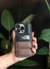 Funda The North Face Puffer Marrón para iPhone - Estilo Outdoor Elegante en internet
