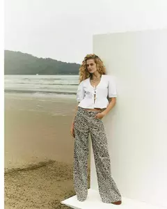 CALÇA WIDE LEG ANIMAL PRINT - Busto Aramado