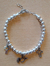 Pulsera con dijes - tienda online