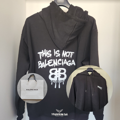 Buzo Balenciaga "This is not" - comprar online