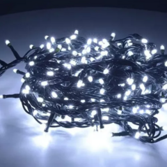 Cordão Pisca Pisca 30m com 300 LEDs – Luzes Branco Frio para Decoração de Árvore de Natal - comprar online