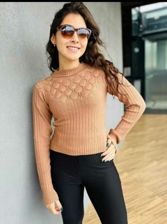 Blusa Cropped Tricot Feminino Manga Longa Perfeita para o Inverno com detalhes do Ponto Escama