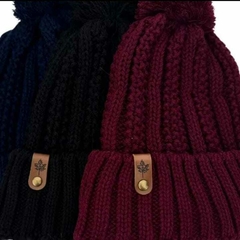 Gorro Touca Tricot Feminina Grossa Touca de Adulto com Pompom Cores Quentinha de Tricô - comprar online