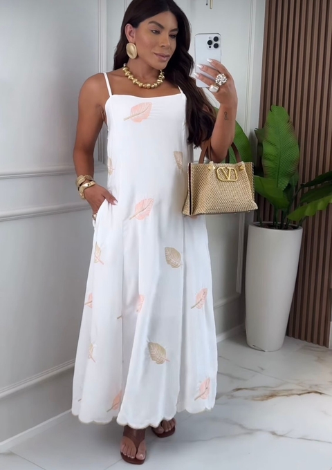 116- Vestido Bordado de Folhas