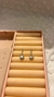 BRINCO GOTA PEDRAS BANHADO OURO 18K