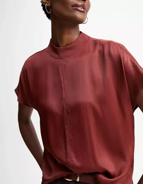 BLUSA GOLA ALTA COM RECORTE CONHAQUE - SHOULDER