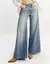 CALCA JEANS PANTALONA RECORTES LATERAIS CLARA - SHOULDER