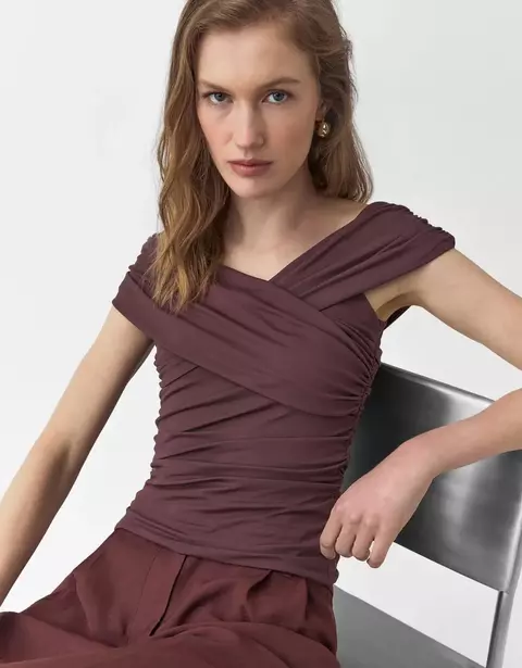 BLUSA MALHA OMBRO FRANZIDO CAFÉ- SHOULDER