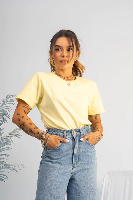 T-shirt Maira Amarelo Manteiga
