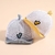 GORRA PARA BEBÉ DINOSAURIO RAYAS - comprar en línea