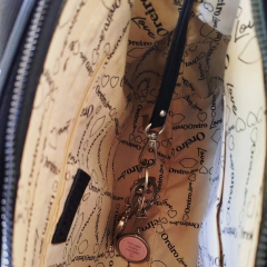 Imagen de Cartera Oreiro Love