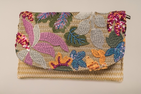 Clutch de Piaçava Bordado a Mão Flowertinno - comprar online
