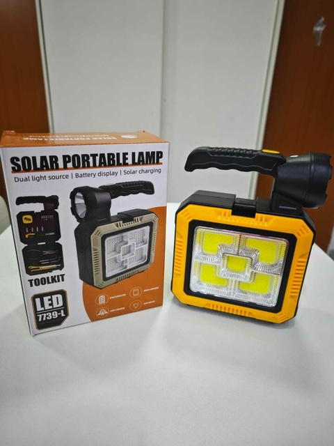 Lanterna solar com kit de ferramentas - Prática, Compacta e Funcional