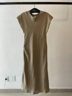 VESTIDO MIDI MANGA MORCEGO LINHO PURO na internet