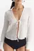 Camisa Kate con cordón en internet