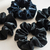 Pack Total Black de 3 coleteros (scrunchies) de seda de morera 5 cm 19 momme