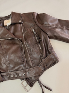 Campera símil cuero. Calidad premium - tienda online