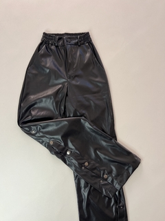 Pantalón engomado